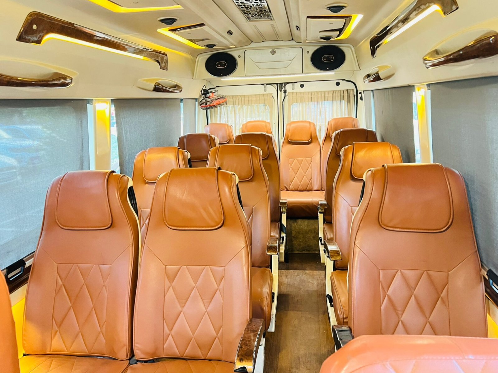 Tempo Traveller 9