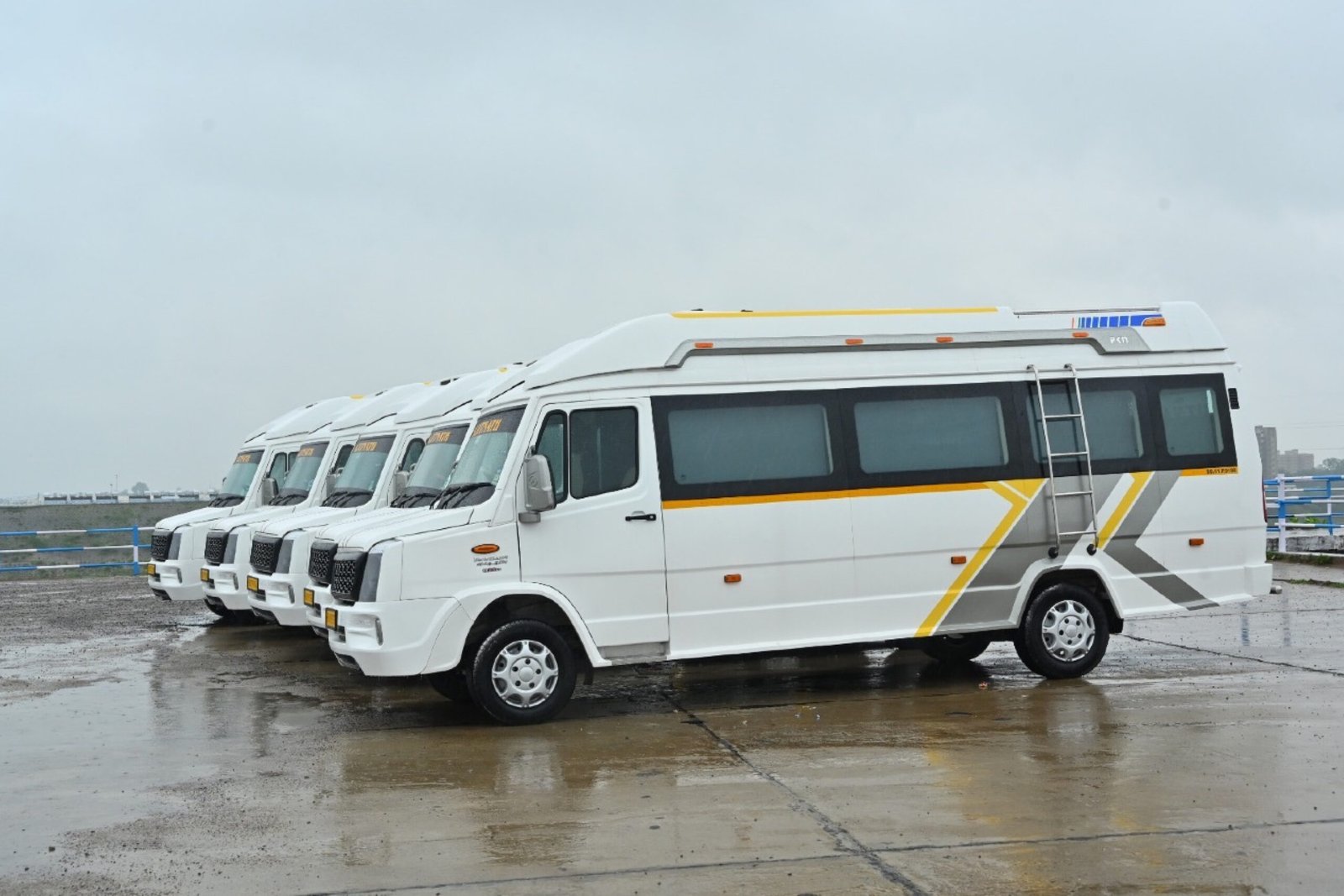 Tempo Traveller Ahmedabad