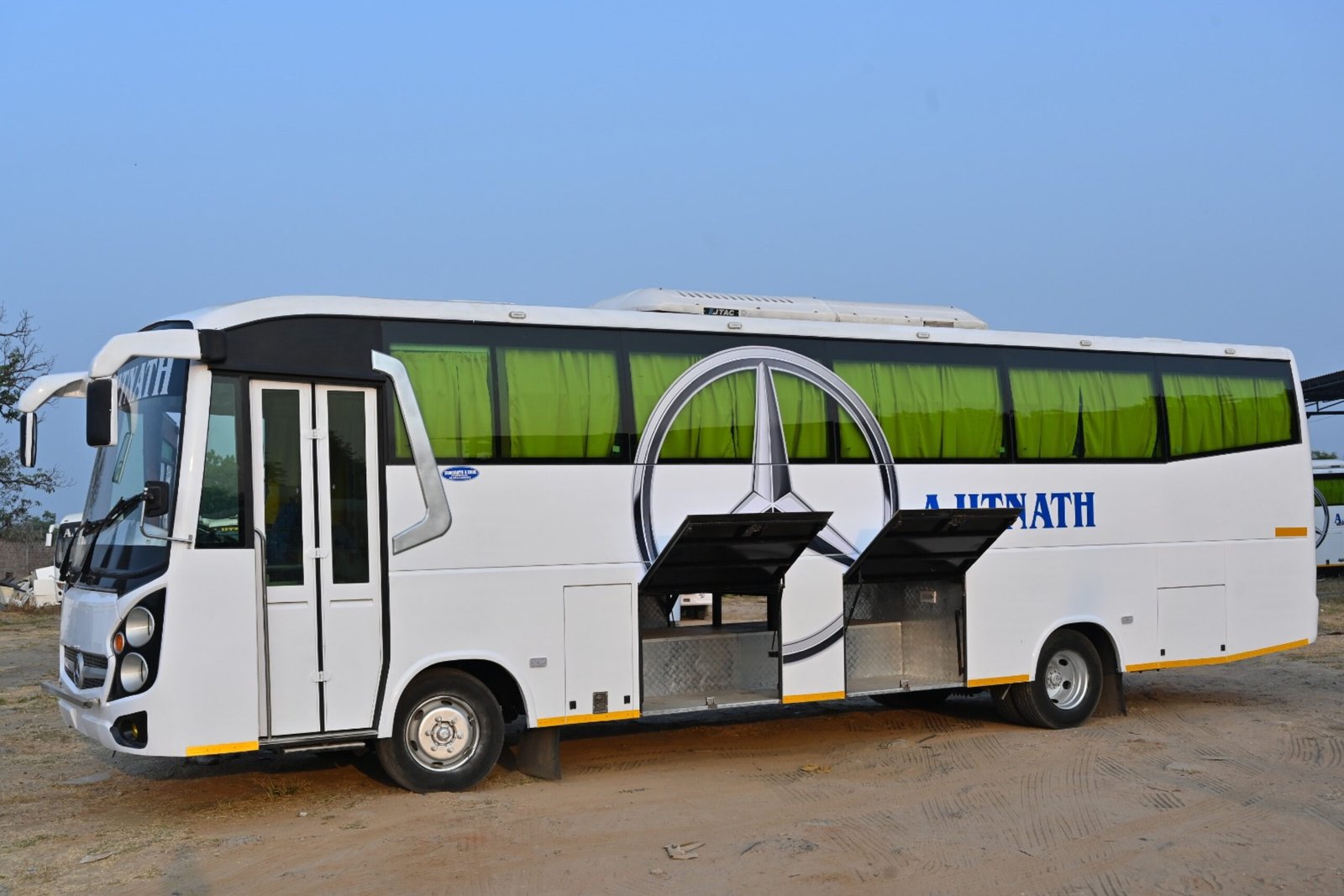 Tempo Traveller 4