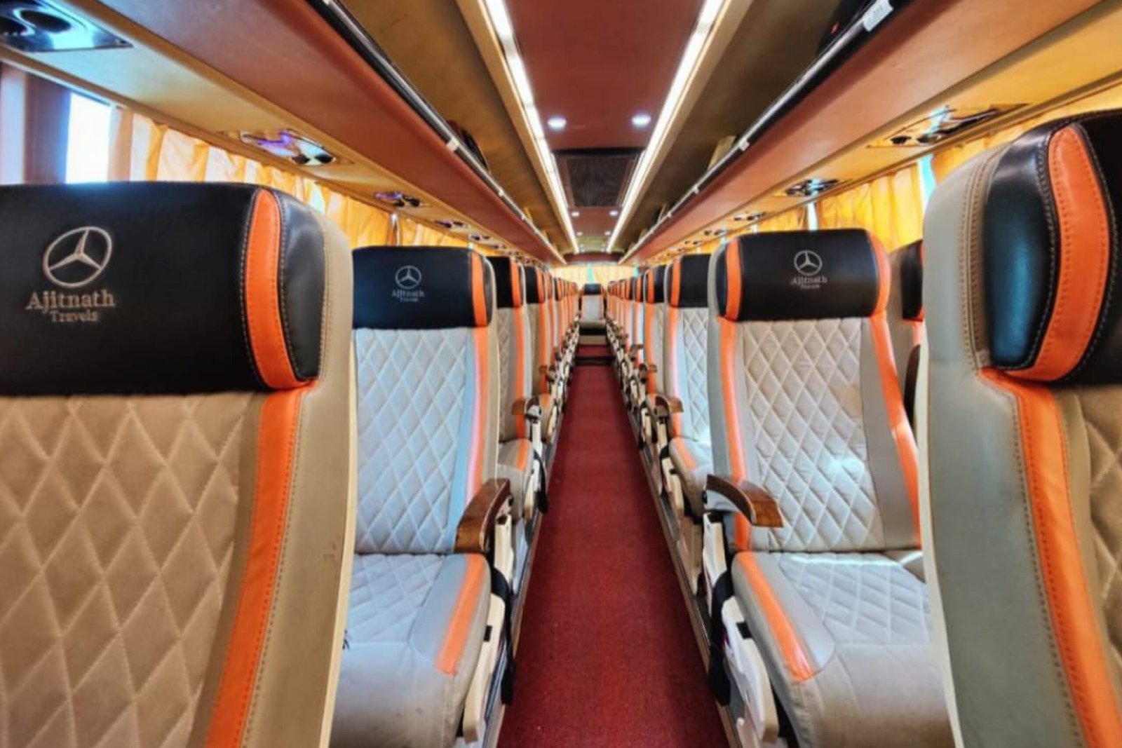 Tempo Traveller 7